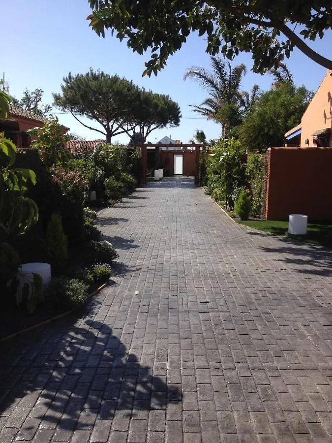 Casa Bungalows Con Jardin Privado Y Piscina Compa Cádiz Vakantiehuis