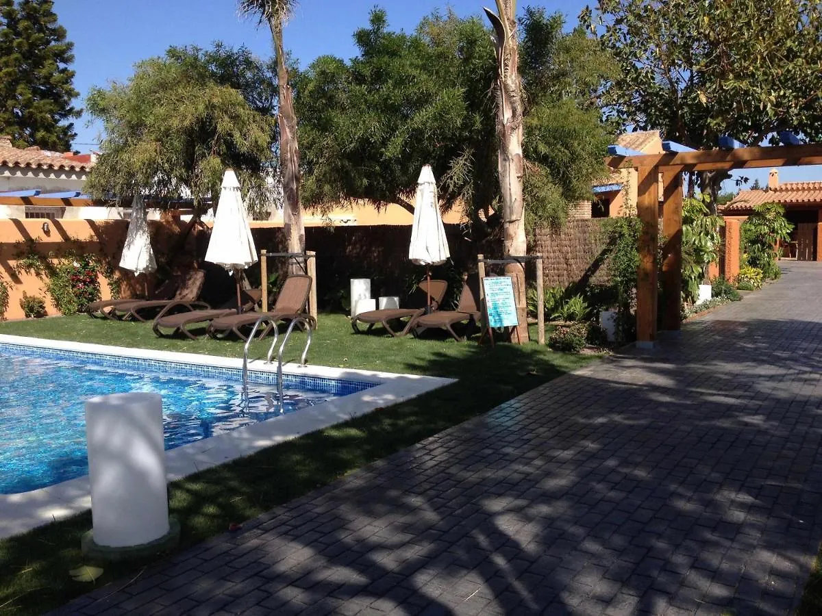 Casa Bungalows con jardín privado y piscina compartida en playa el Palmar Cádis 0*,  Espanha